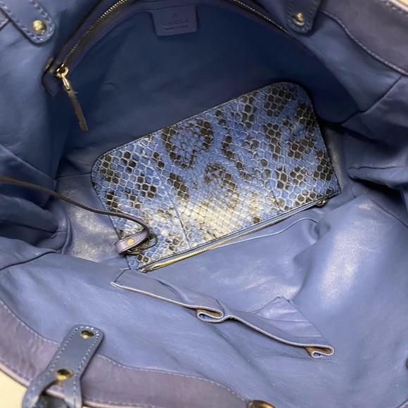 Gucci All Leather Tote & Python Wristlet - Picture 9 of 15